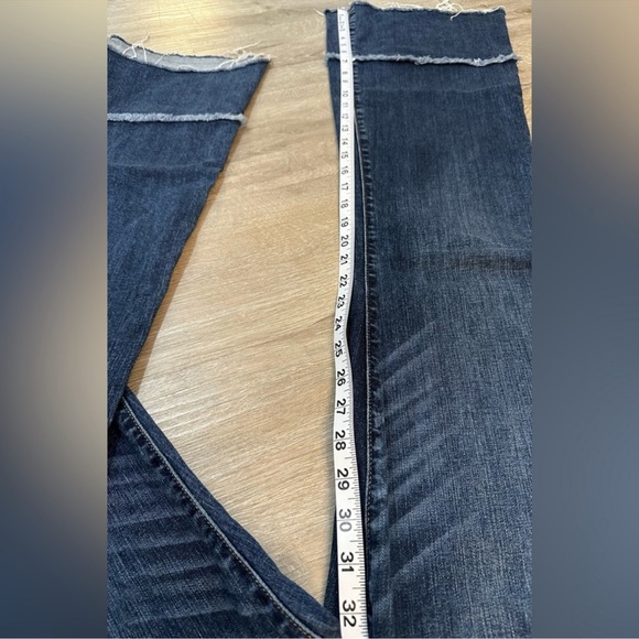 MISS ME High-Rise Flare Leg - Size 29 - Picture 13 of 13